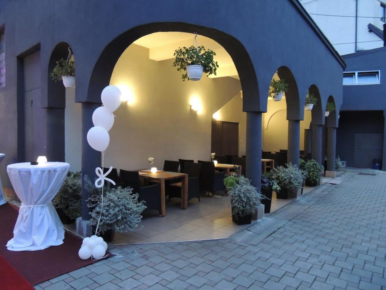 Villa Mali Raj Zagrzeb Zewnętrze zdjęcie
